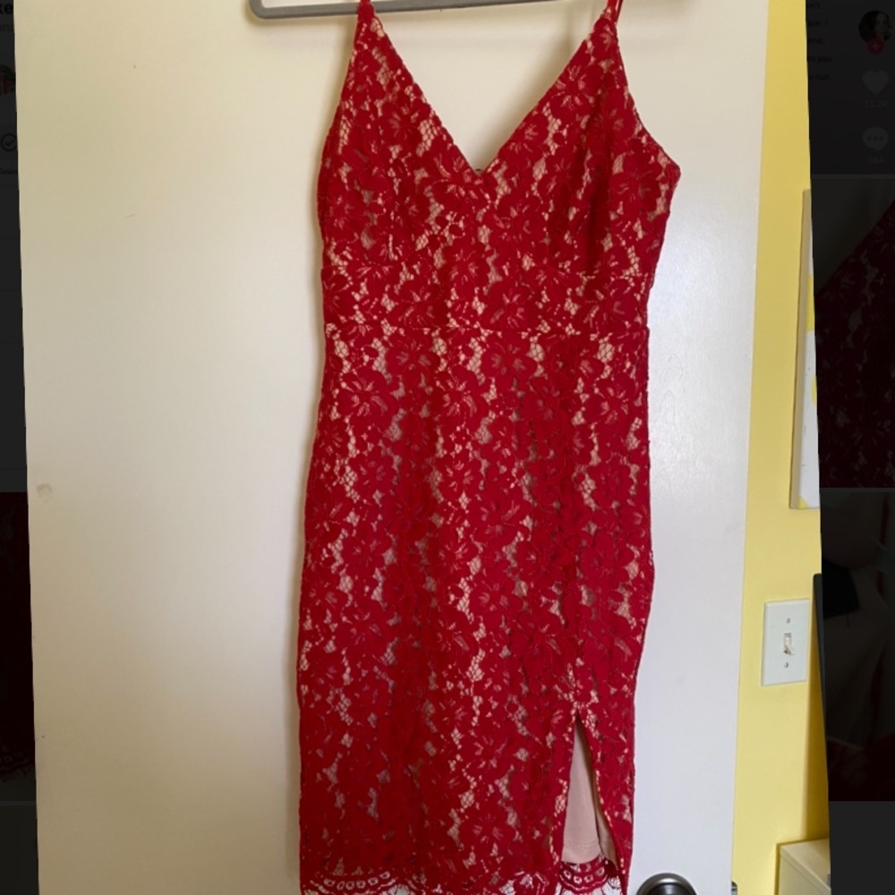 Lulus red lace dress